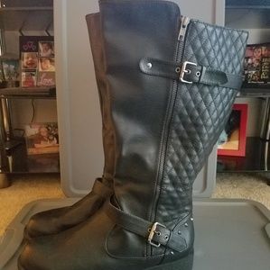 Black size 11w Boots